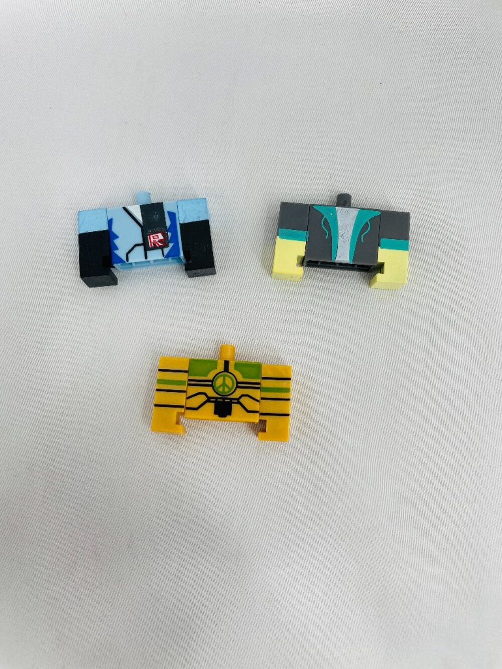 Roblox Action Figure Chest and Leg Set (7 Pieces)